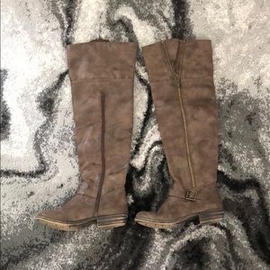 Super cute over the knee zip up boots!